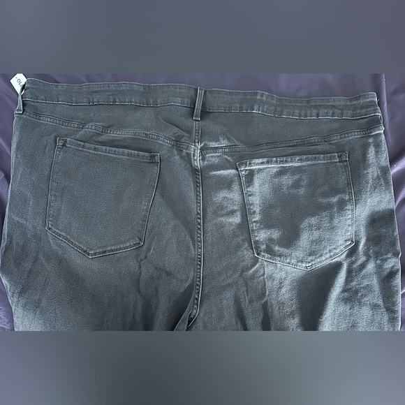 Women’s Old Navy Mid-Rise Wow Boot-Cut Jeans- Size 30 - Picture 2 of 4